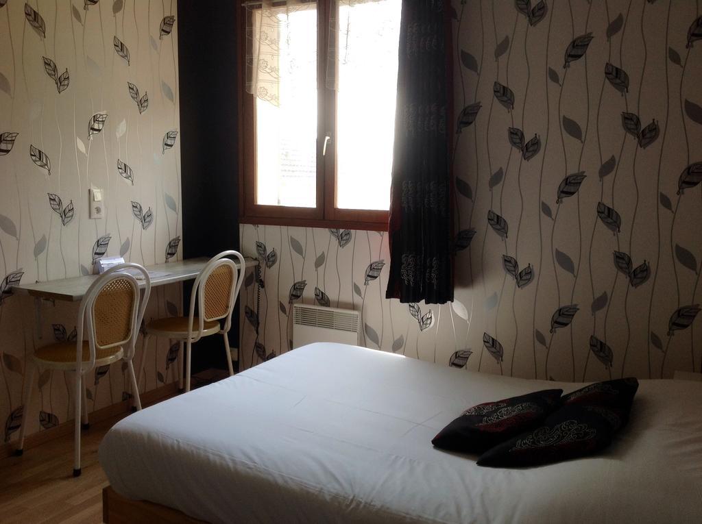 Logis Auberge De La Plaine La Rothière Habitación foto
