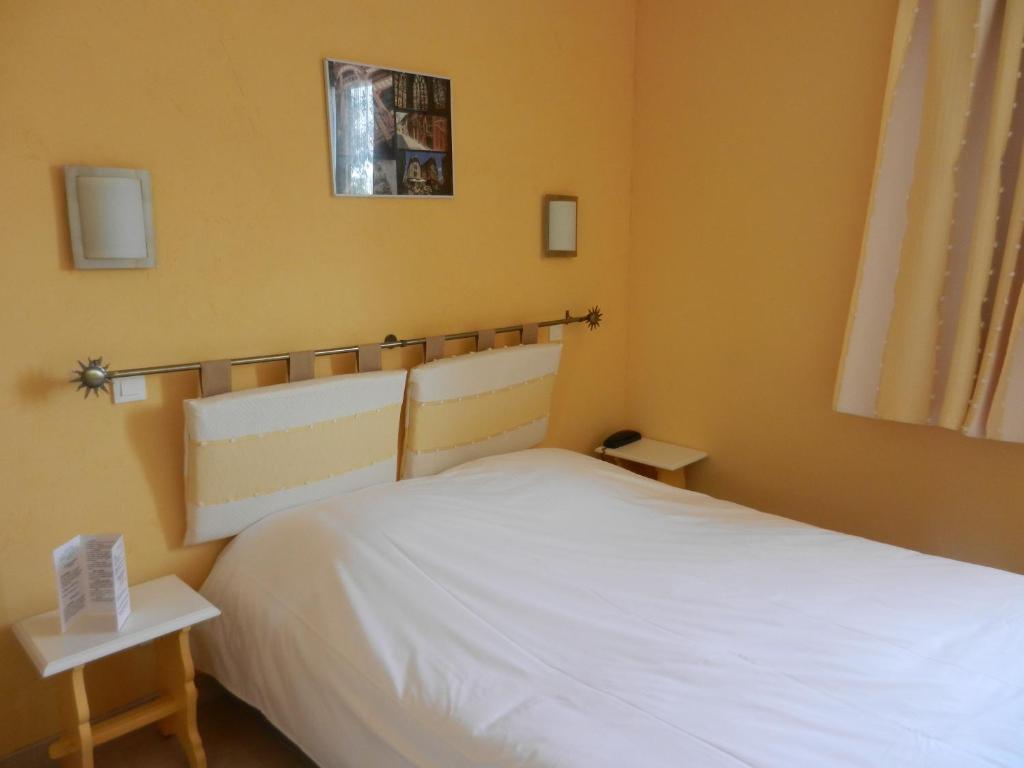 Logis Auberge De La Plaine La Rothière Habitación foto
