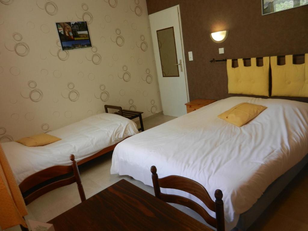 Logis Auberge De La Plaine La Rothière Habitación foto